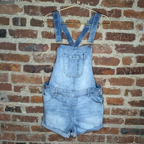 Wallflower Large Blue Light Wash‎ Denim Jean Shorts w/ 3" Inseam - Picture 1 of 11